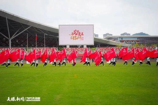 拉特克利夫爵士为首的英力士集团13亿英镑收购曼联25%股份的交易已经官宣，新股东还将全面接手俱乐部足球事务，《每日电讯报》发文谈到了这一情况对曼联现任主帅滕哈赫可能带来的影响。